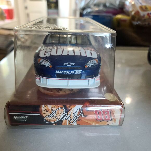 Dale Earnhardt Jr. 2008 Winners Circle #88 National Guard 1:24 Stock Car nascar - Picture 3 of 6